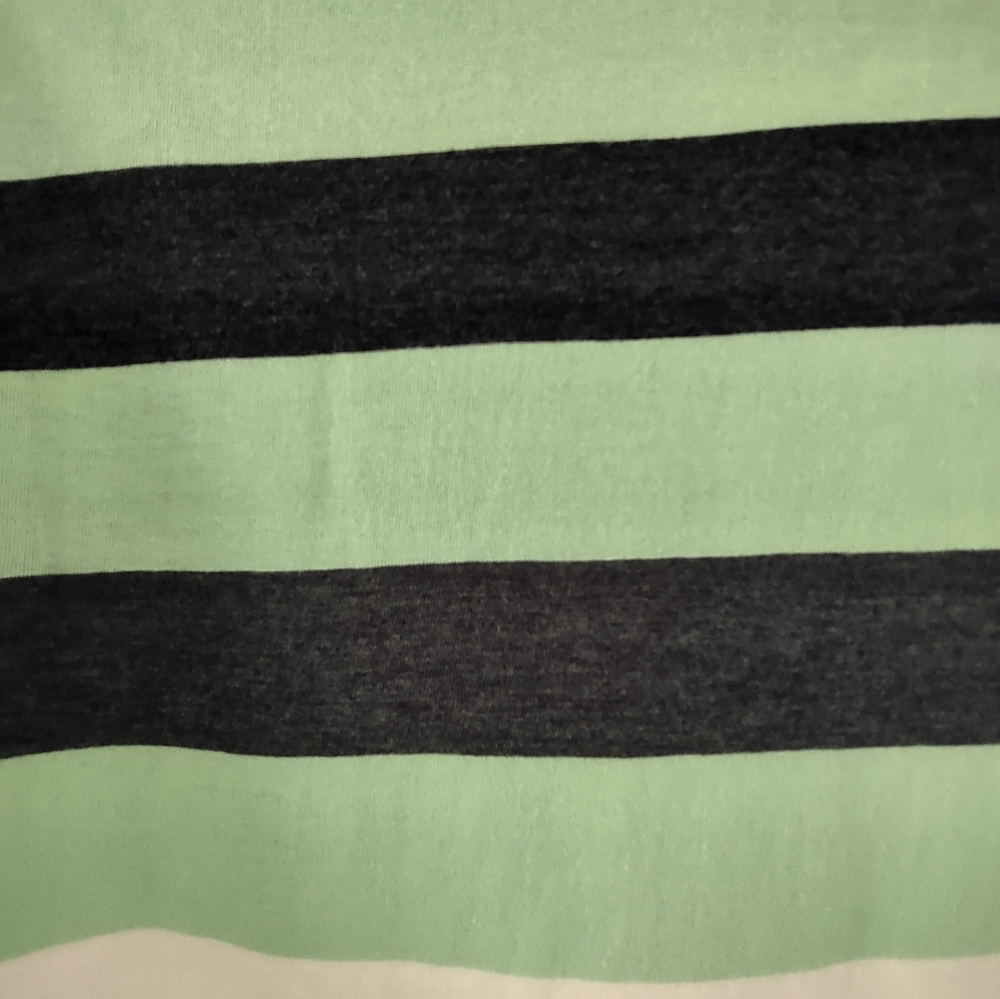 Nwt Roundtree & Yorke Large Soft Washed Short Sle… - image 6